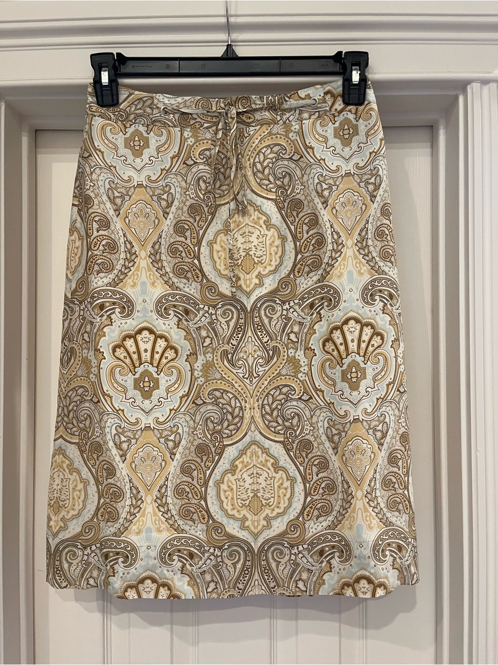 Banana Republic Womens Paisley Print A-Line Skirt in Beige and Cream